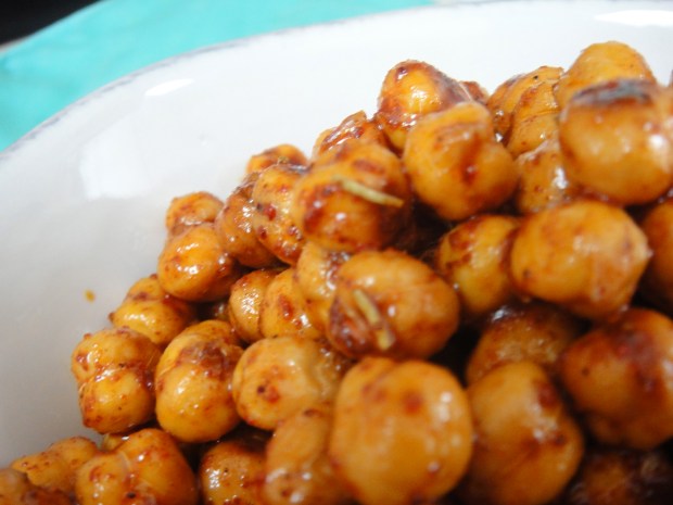 chili lime roasted chickpeas