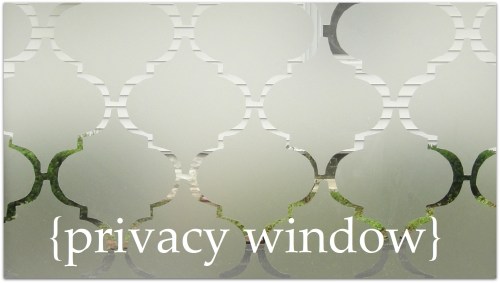 Upclose privacy window